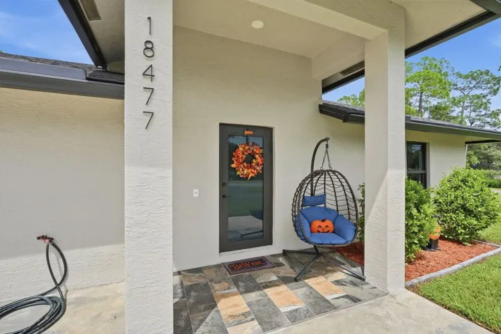 6-web-or-mls-18477_W_Sycamore_Dr_06287