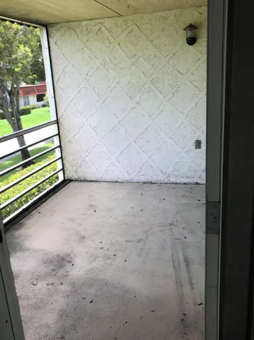 PATIO / BALCONY