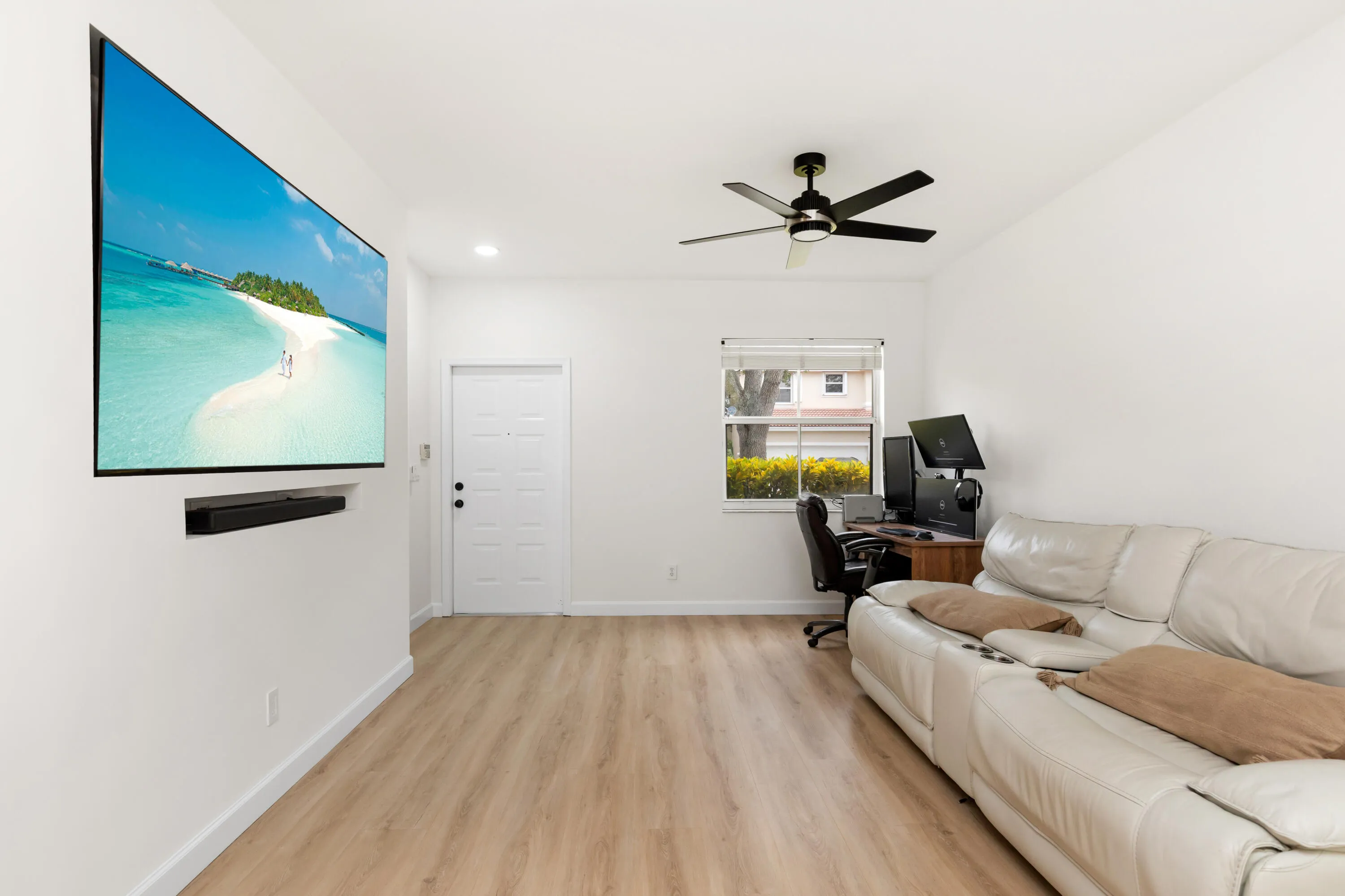 1I6A8600