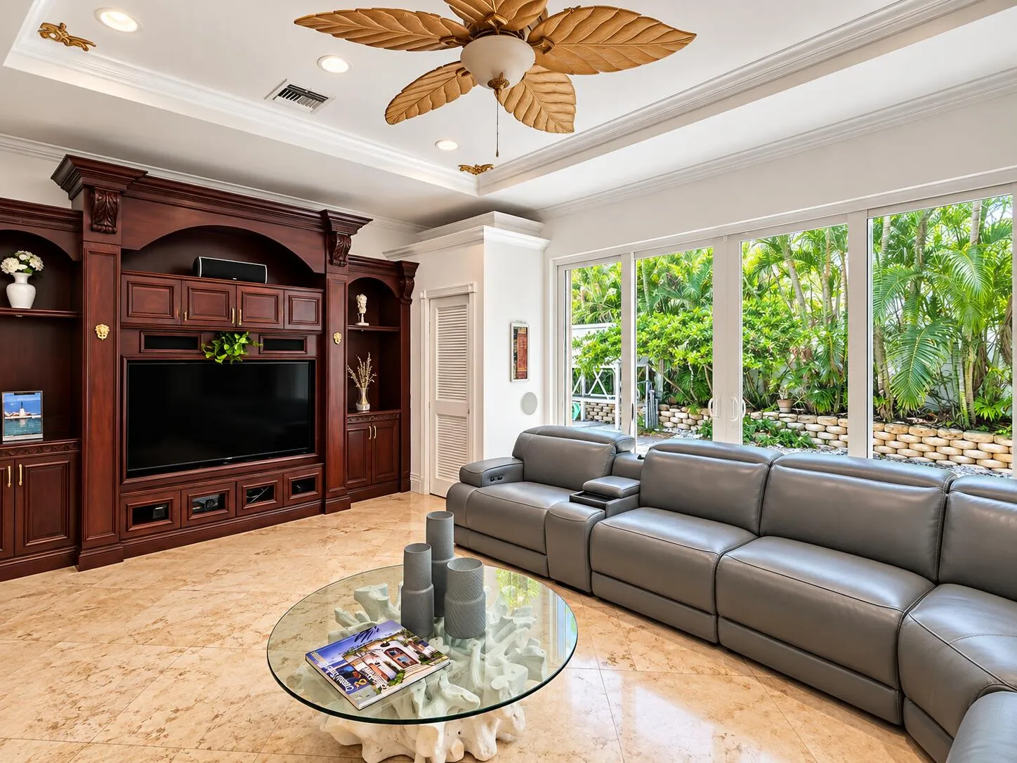 302 Dow Pompano Listing Jaclyn Anslow 24