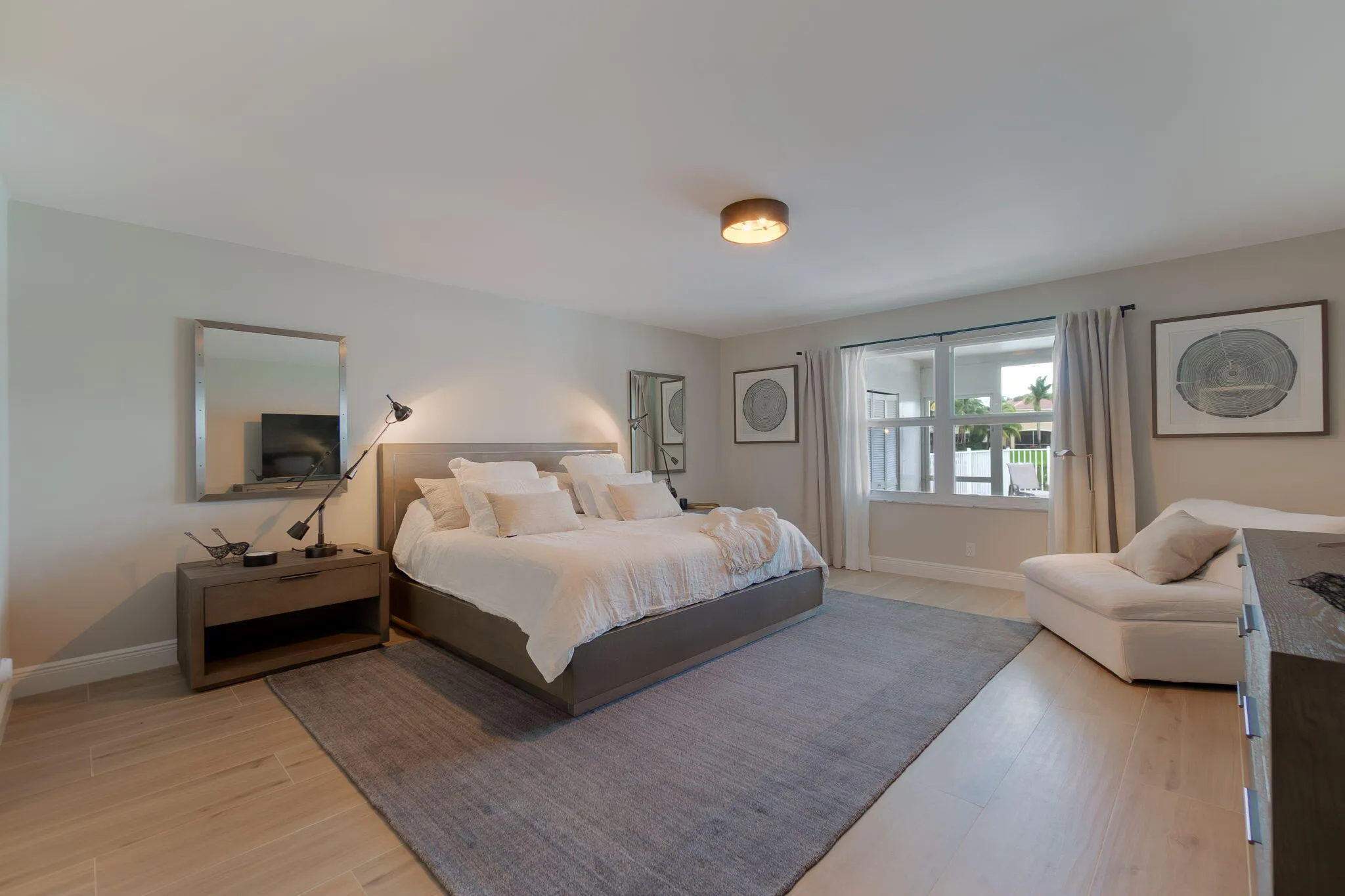16_Master Bedroom
