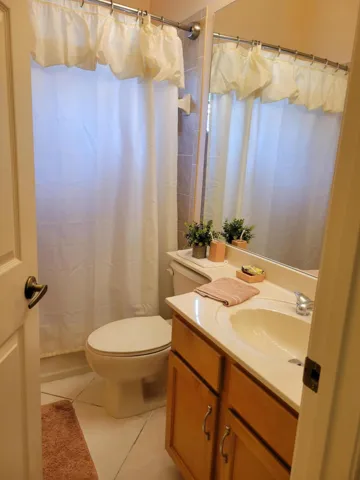 Tiled Guest Bath with all the amenities you will need.