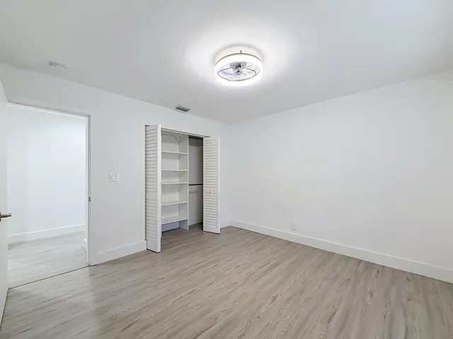 1110 SW 31st Street-23