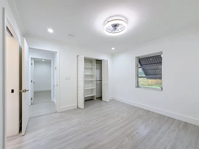 1110 SW 31st Street-31