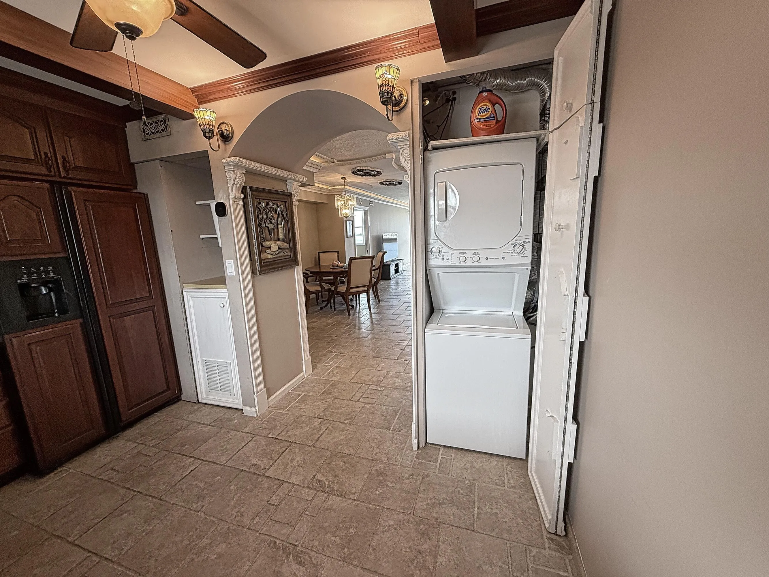 Kitchen/Laundry