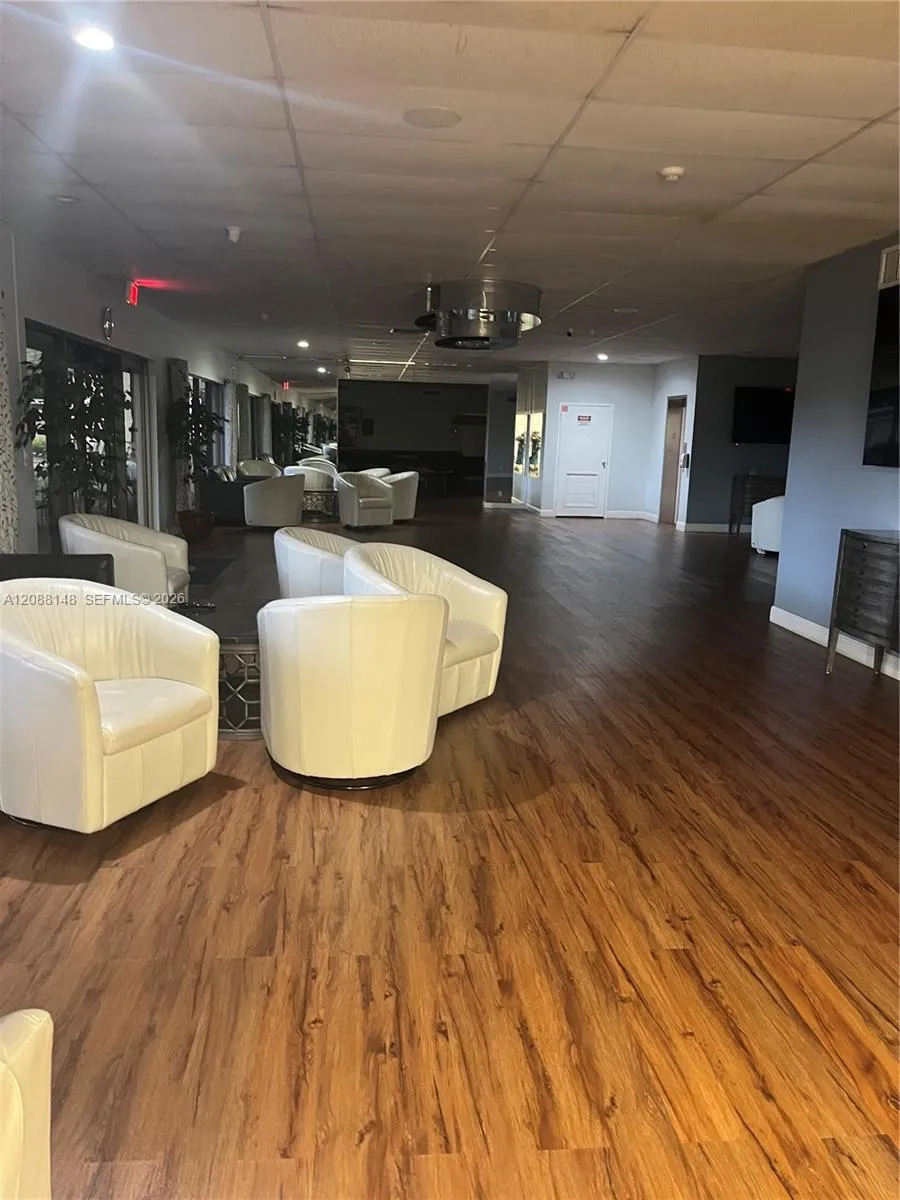 Clubhouse Lobby