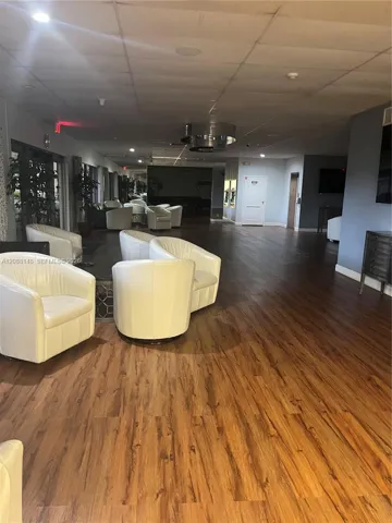 Clubhouse Lobby