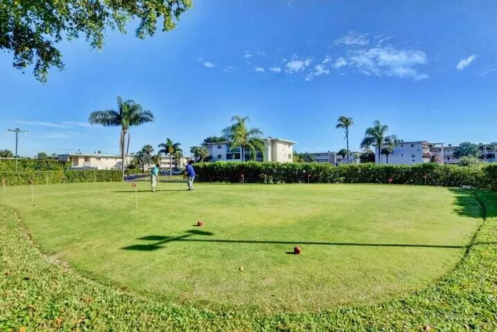 lcg putting green