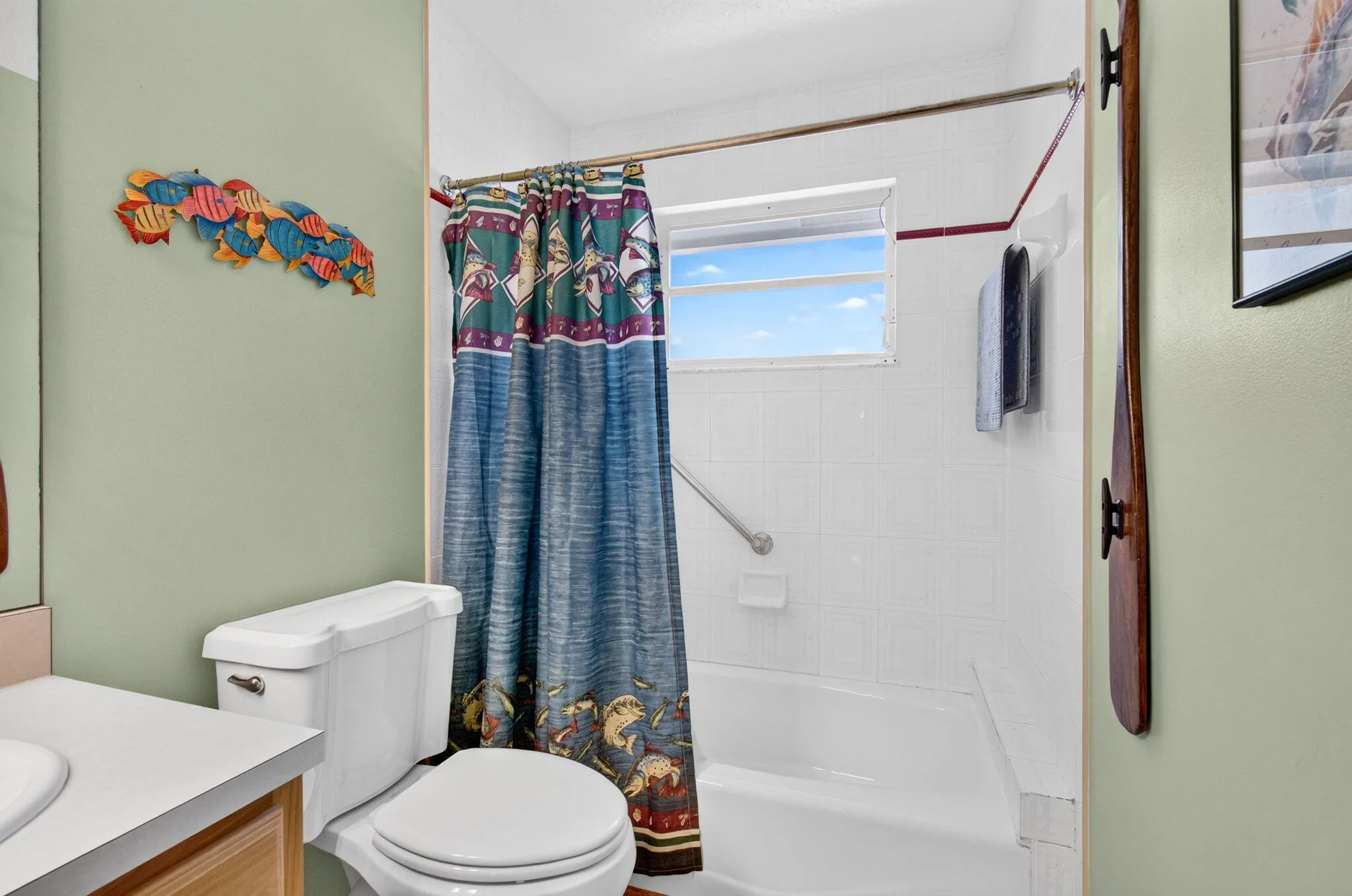 upstairs full bath