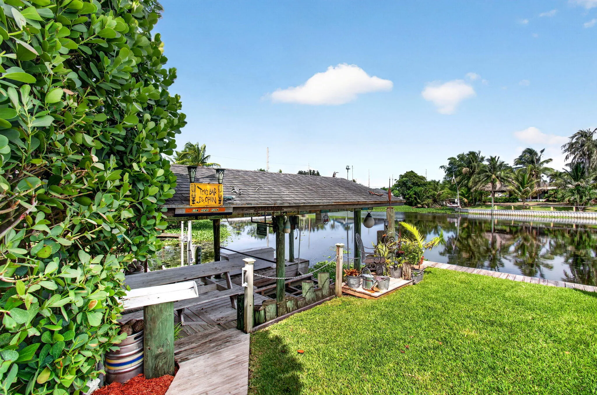covered boathouse