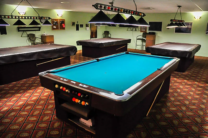 BILLIARD ROOM