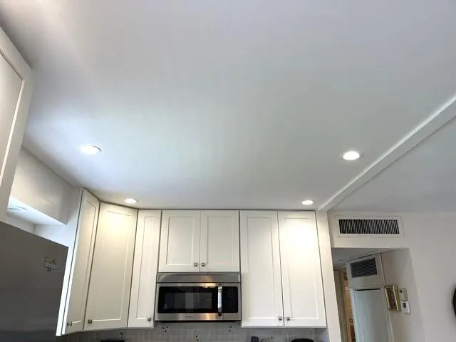 High Hat lighting