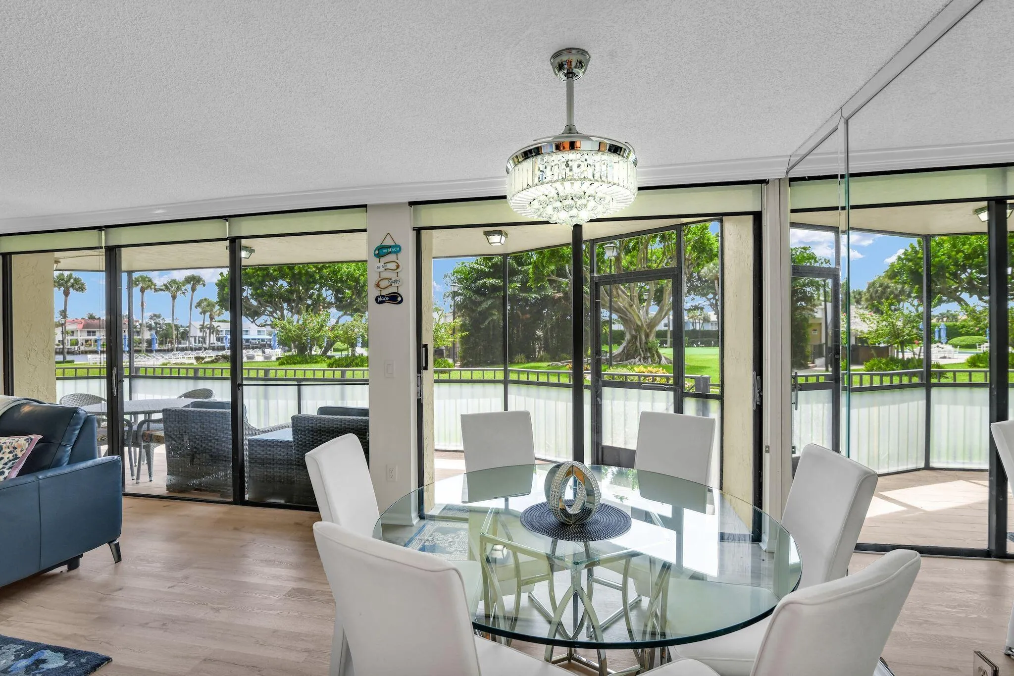 109 Main area dinning 2