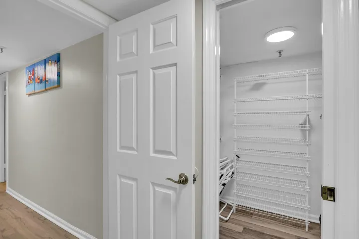 109 walk in closet