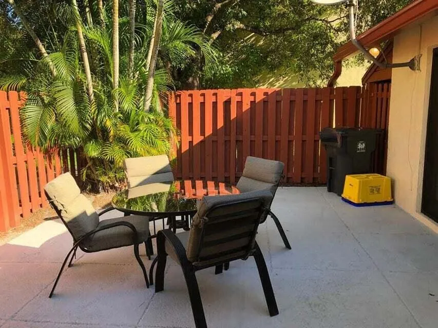 YARMOUTH PATIO