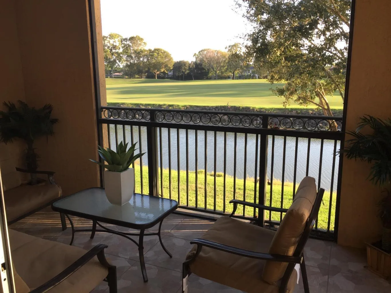 208 PORCH