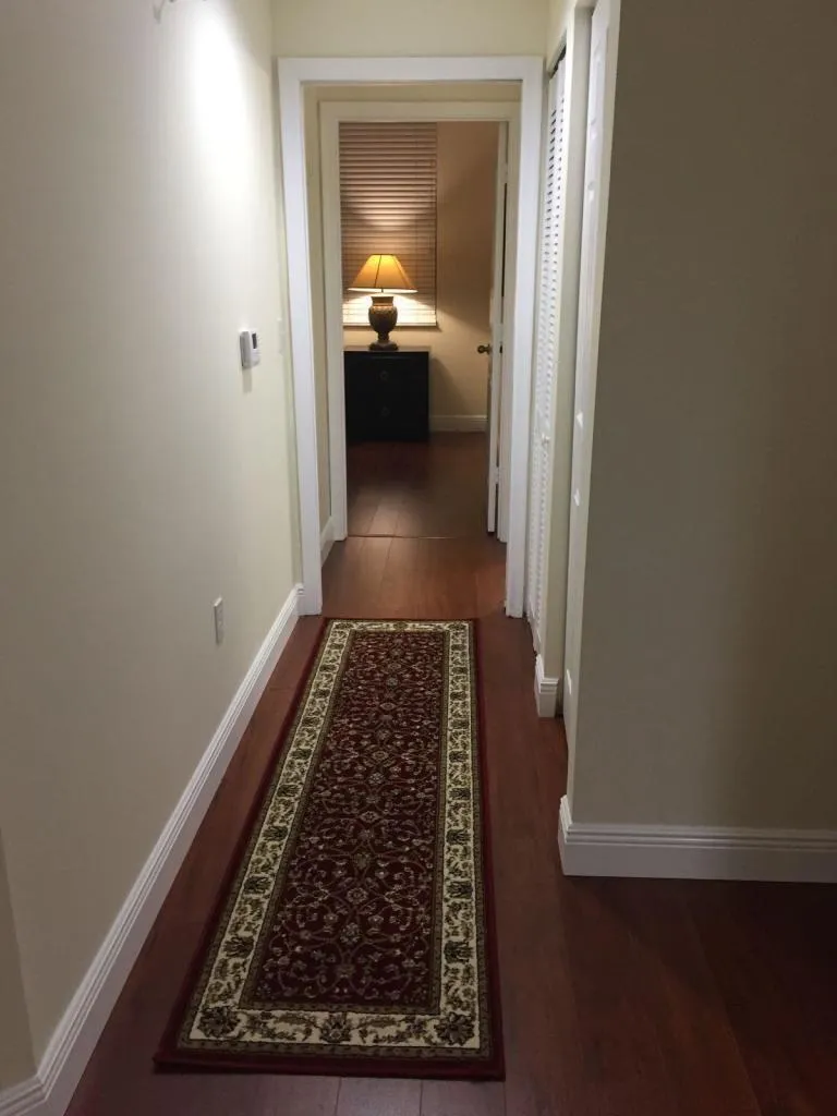 208 HALLWAY