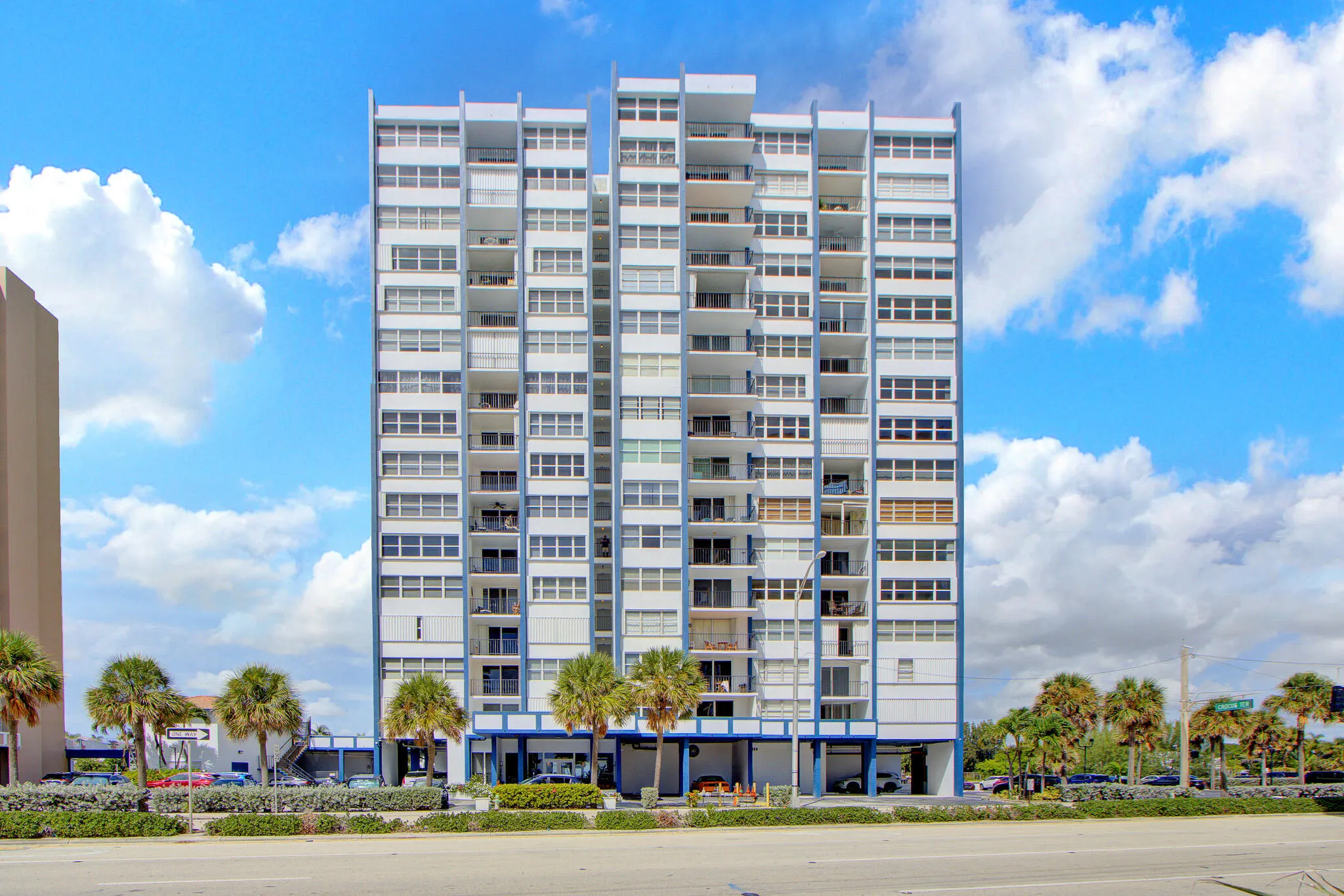 1400-S-Ocean-Dr_11_MLS