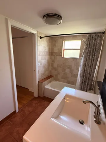5b3994eb-4025-44c8-8940-77a4803a4de8