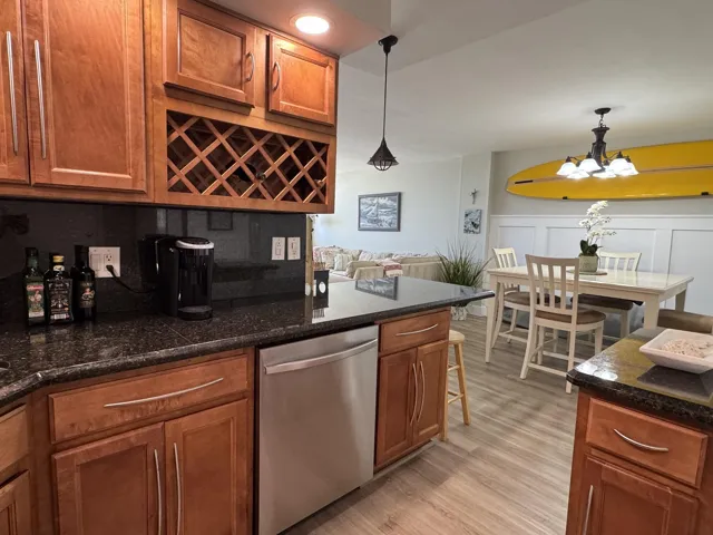 JH 707 kitchen view
