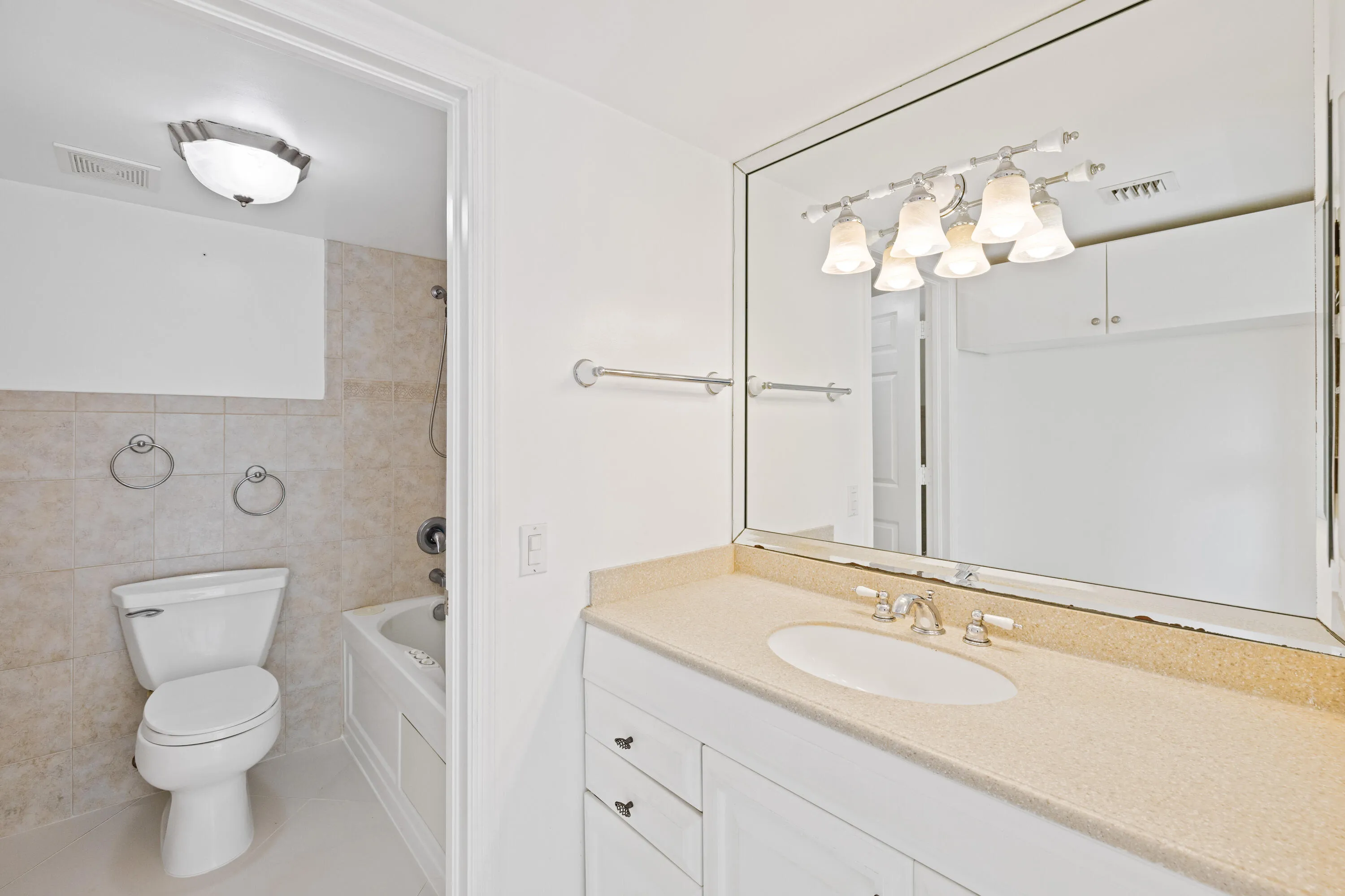 1105 Bahama Bend Apt A1-15