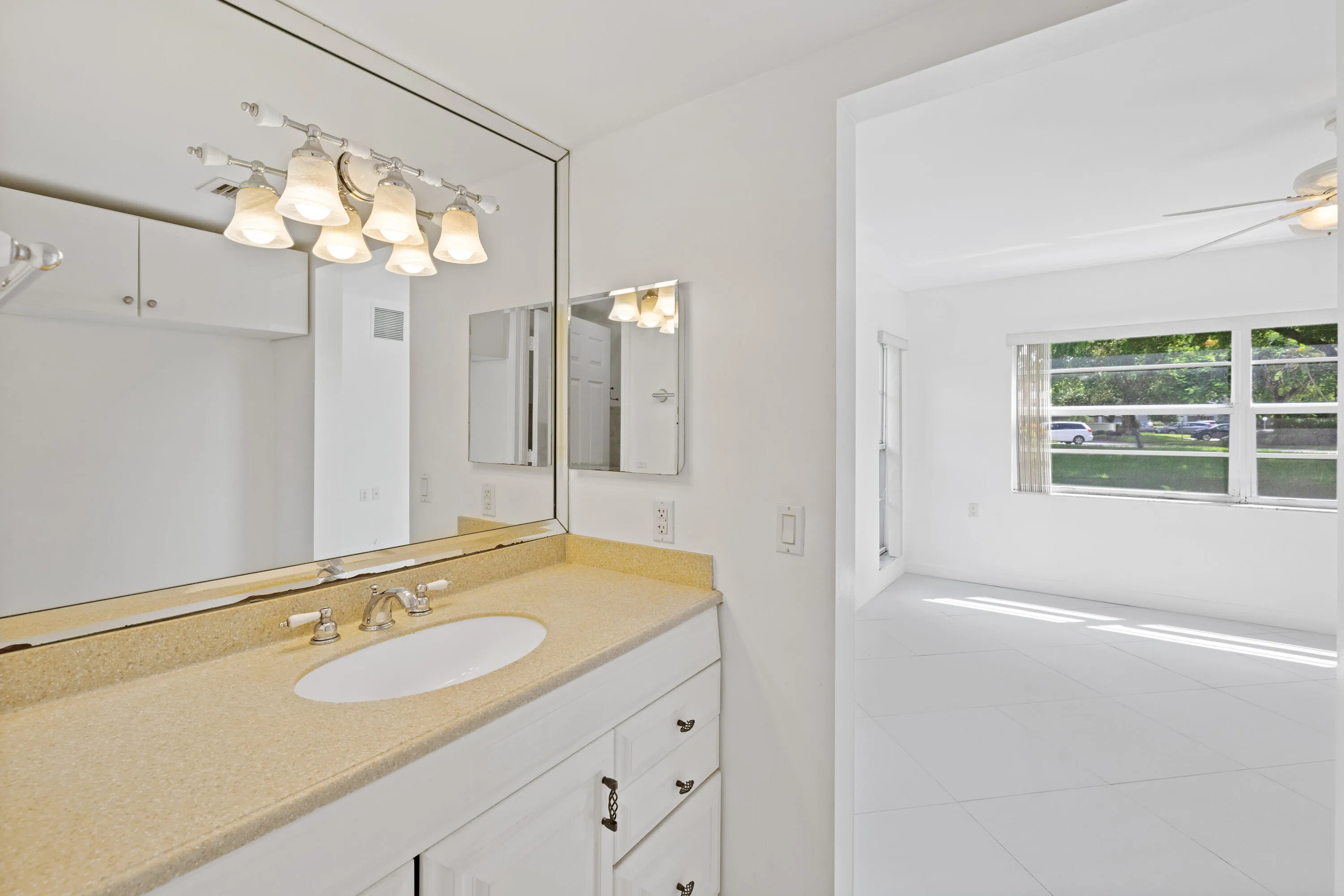 1105 Bahama Bend Apt A1-18