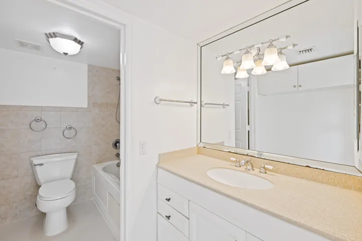 1105 Bahama Bend Apt A1-15