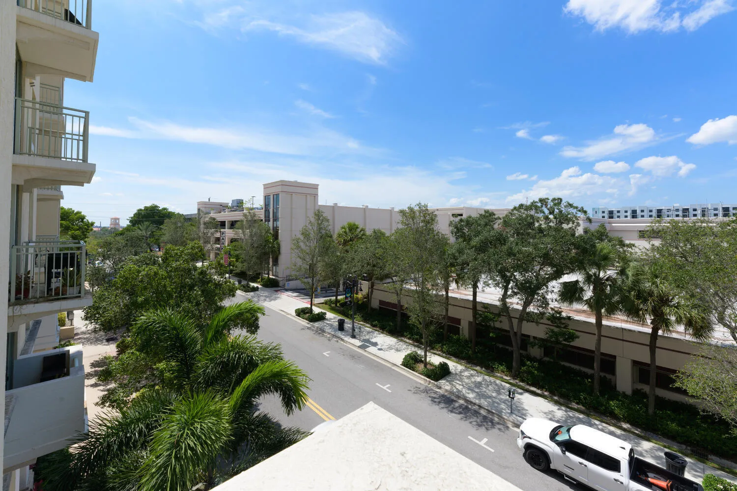 610 Clematis St Apt 406 West-large-007-0