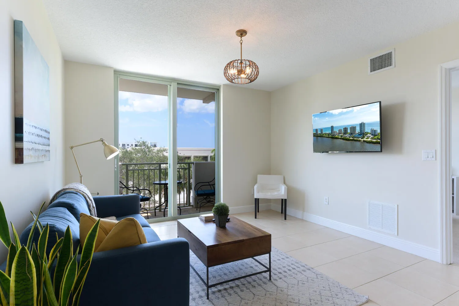 610 Clematis St Apt 406 West-large-003-0