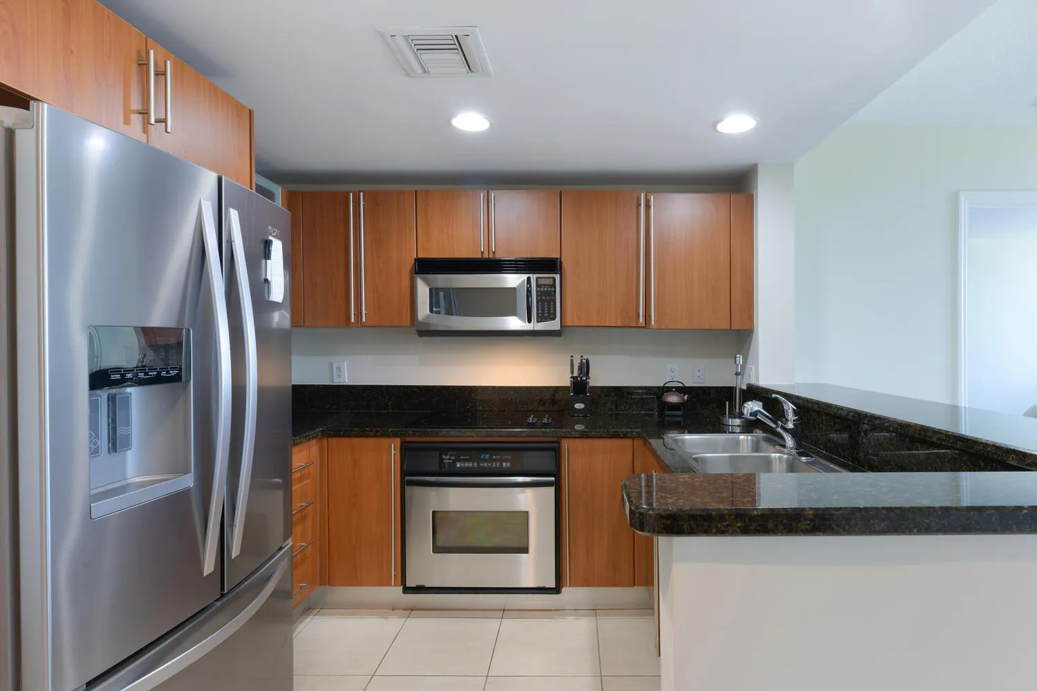 610 Clematis St Apt 406 West-large-010-0