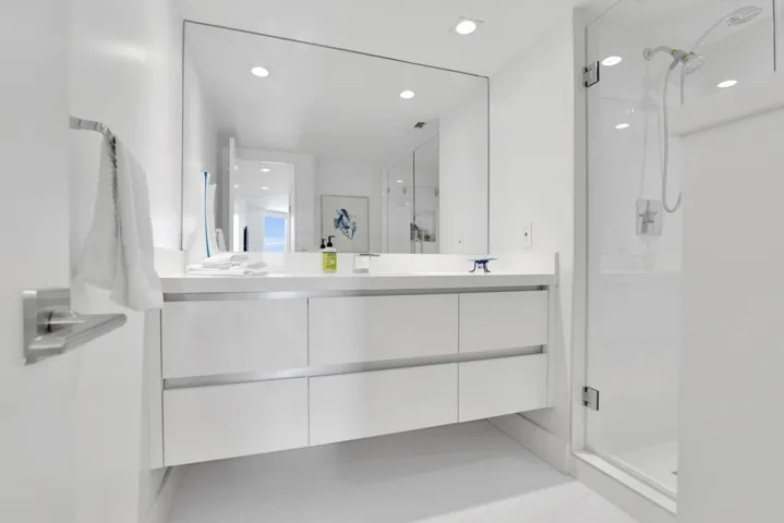 Main bathroom