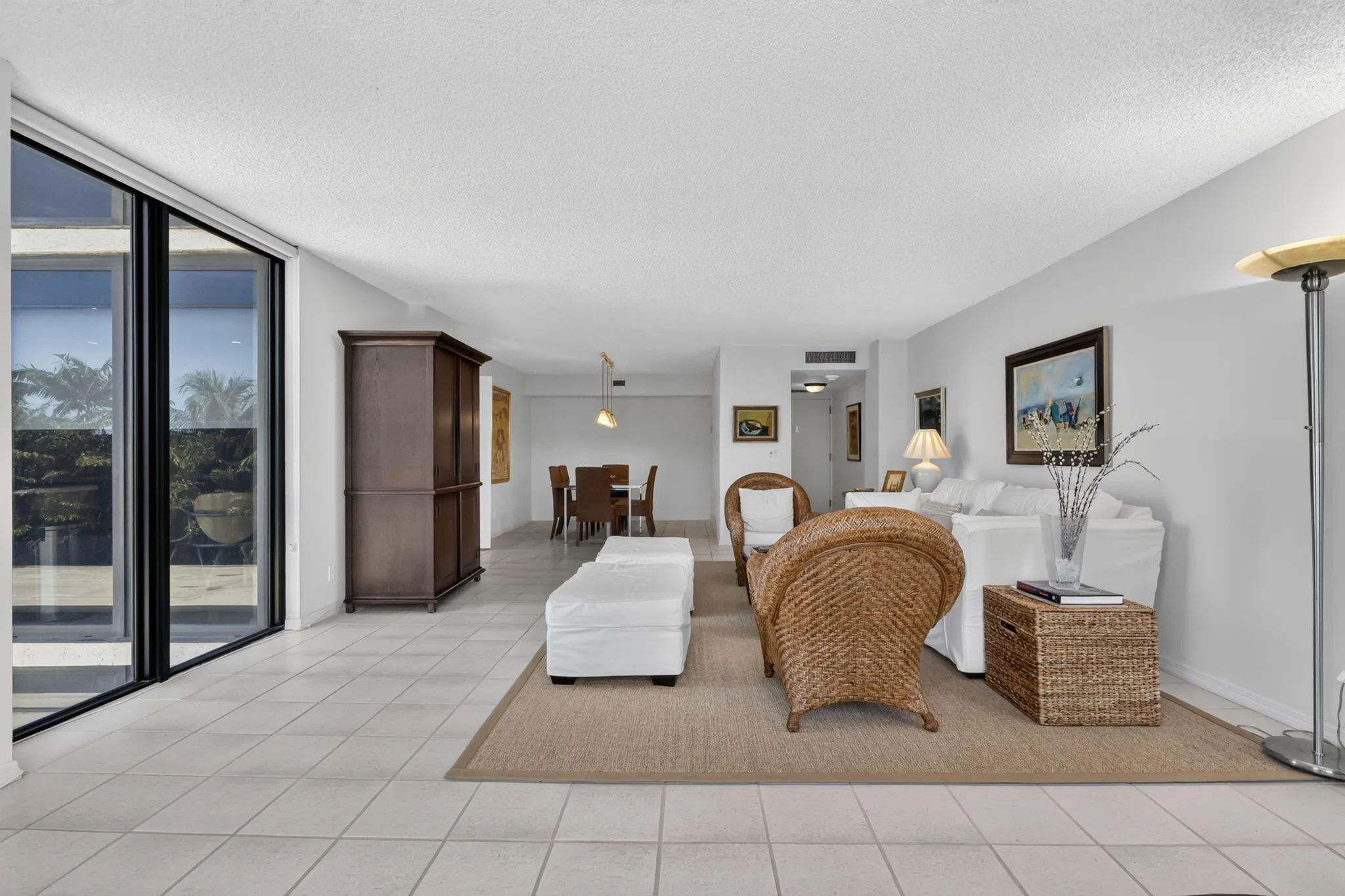 Living Room 4