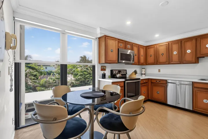 Kitchen 1
