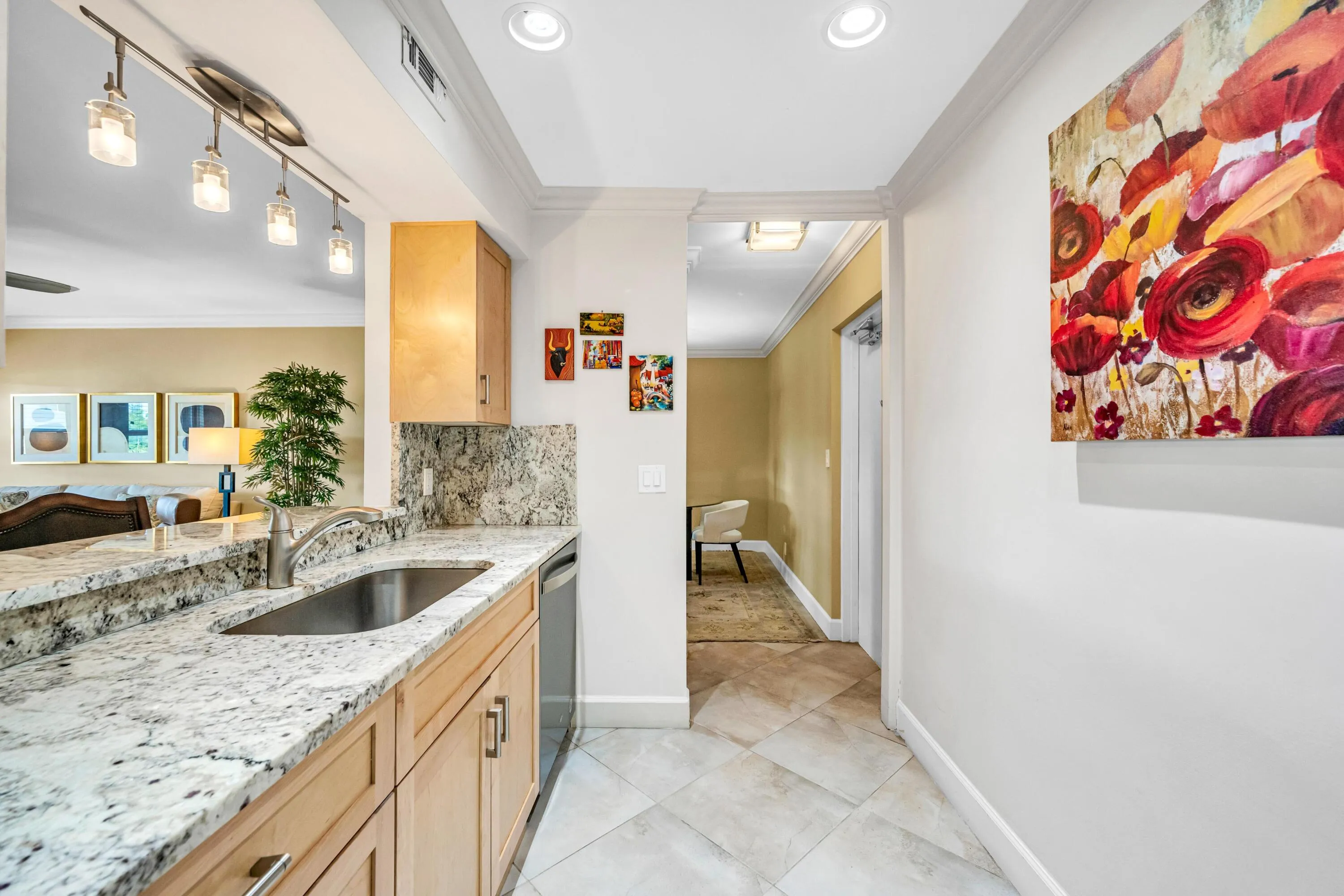 615 NE 12TH ST -9