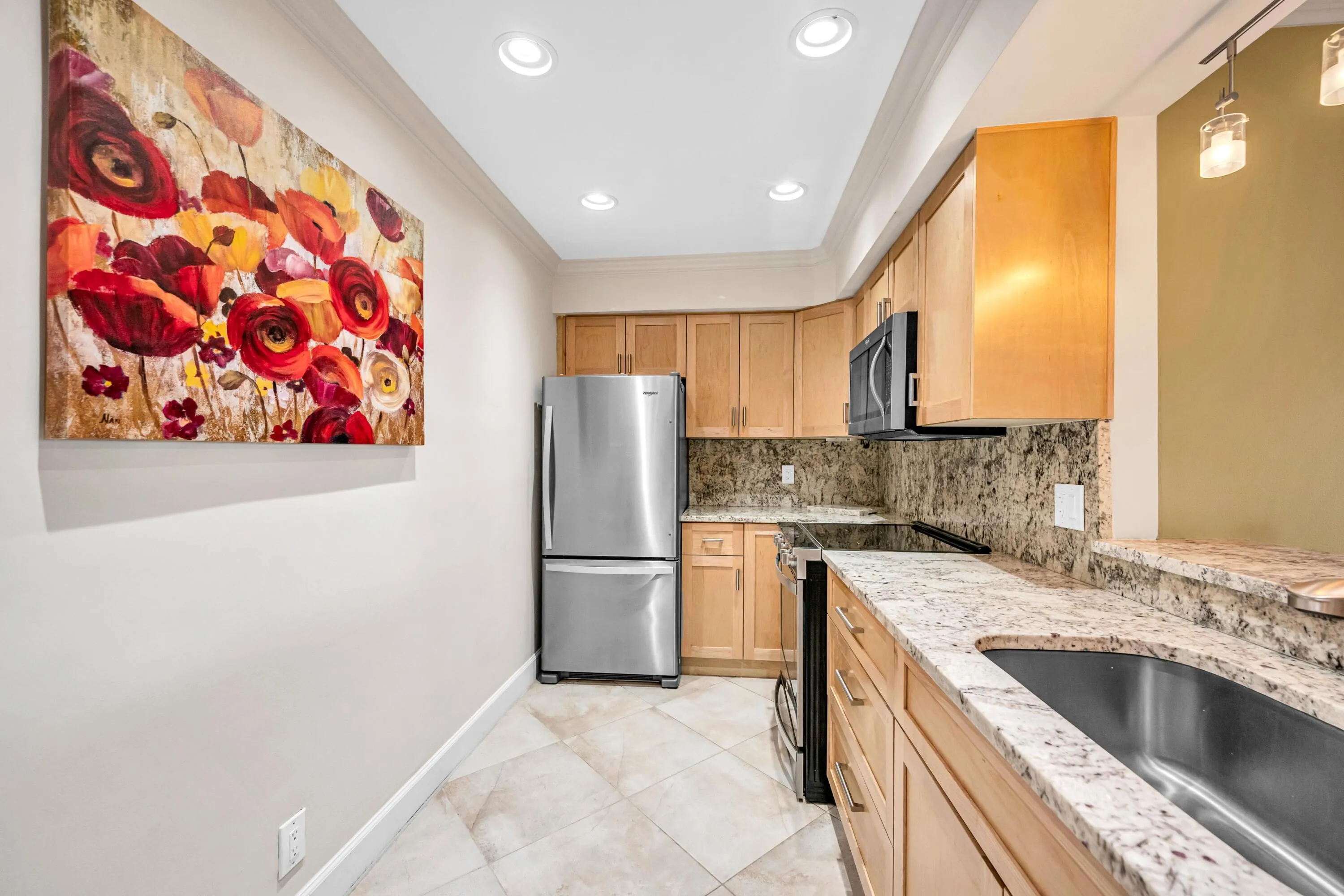 615 NE 12TH ST -8