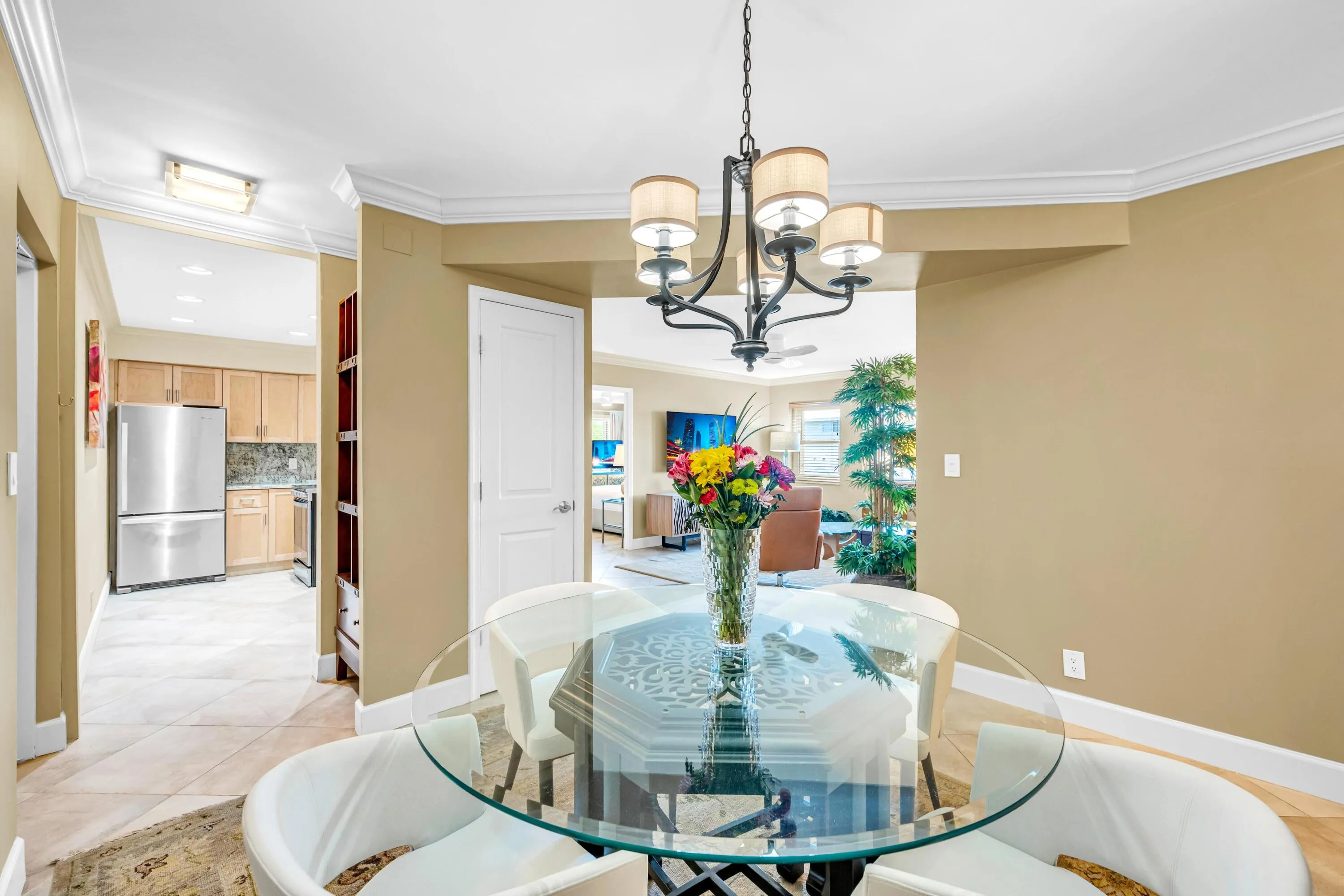 615 NE 12TH ST -4