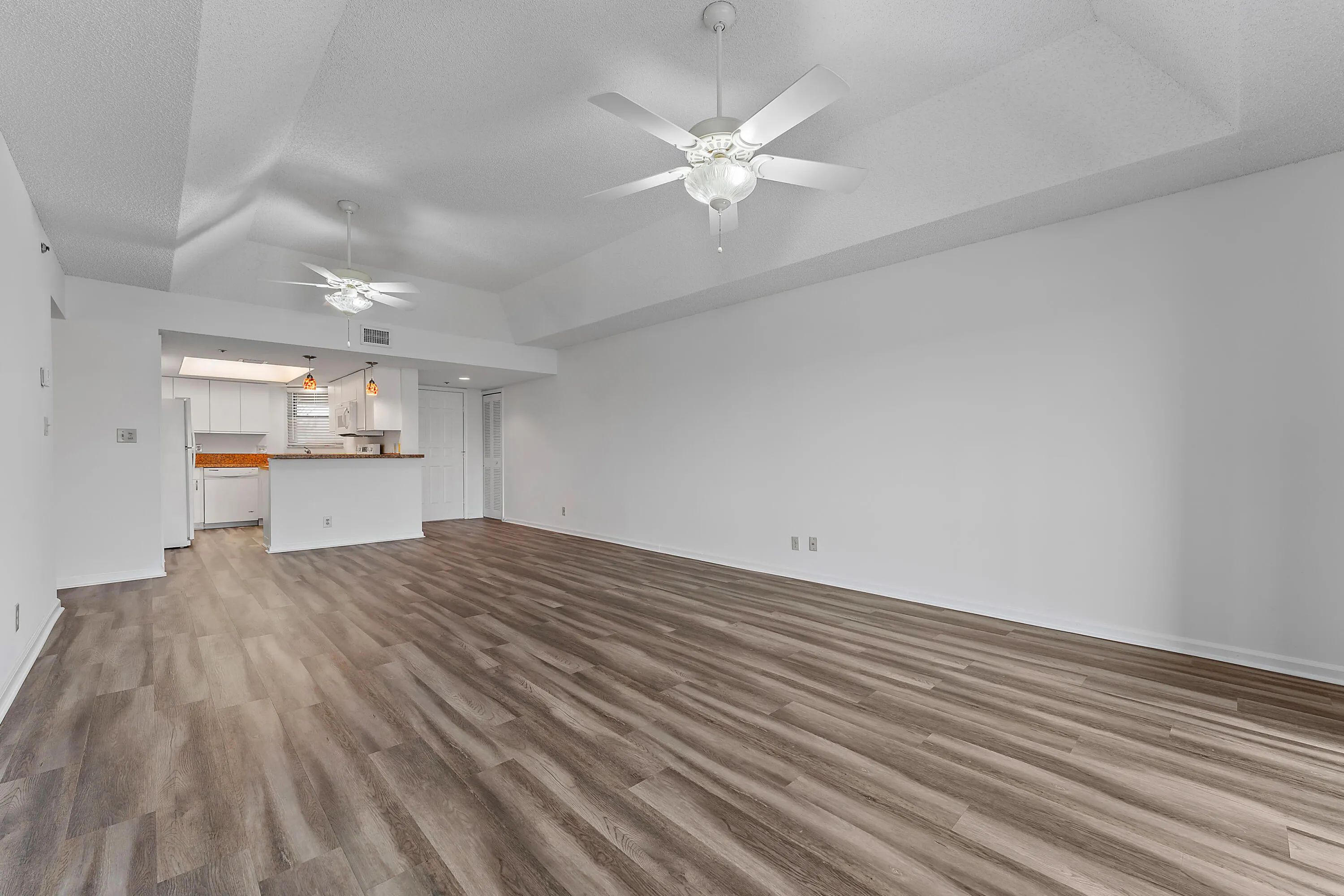 010-700UnoLagoDr-404-NorthPalmBeach-FL-3