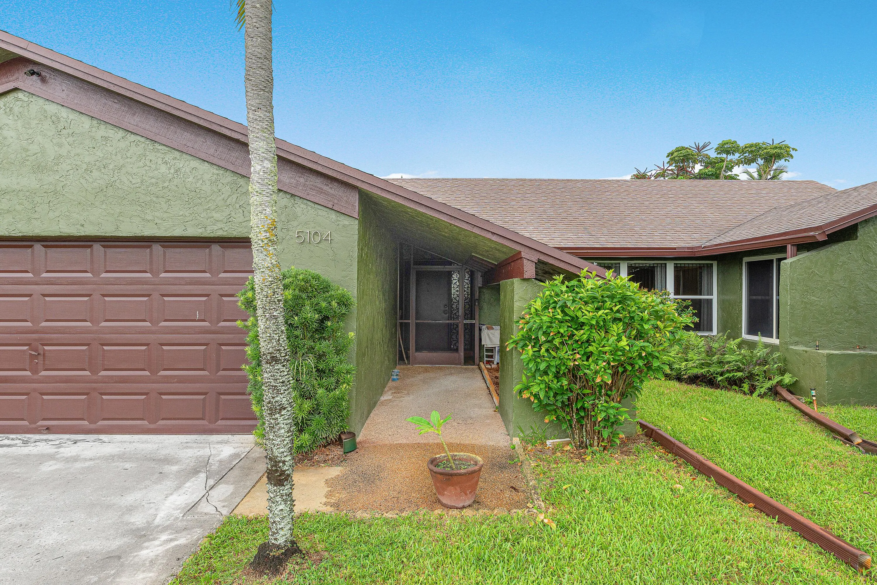 004-5104CandlewoodCourt-LakeWorth-FL-334
