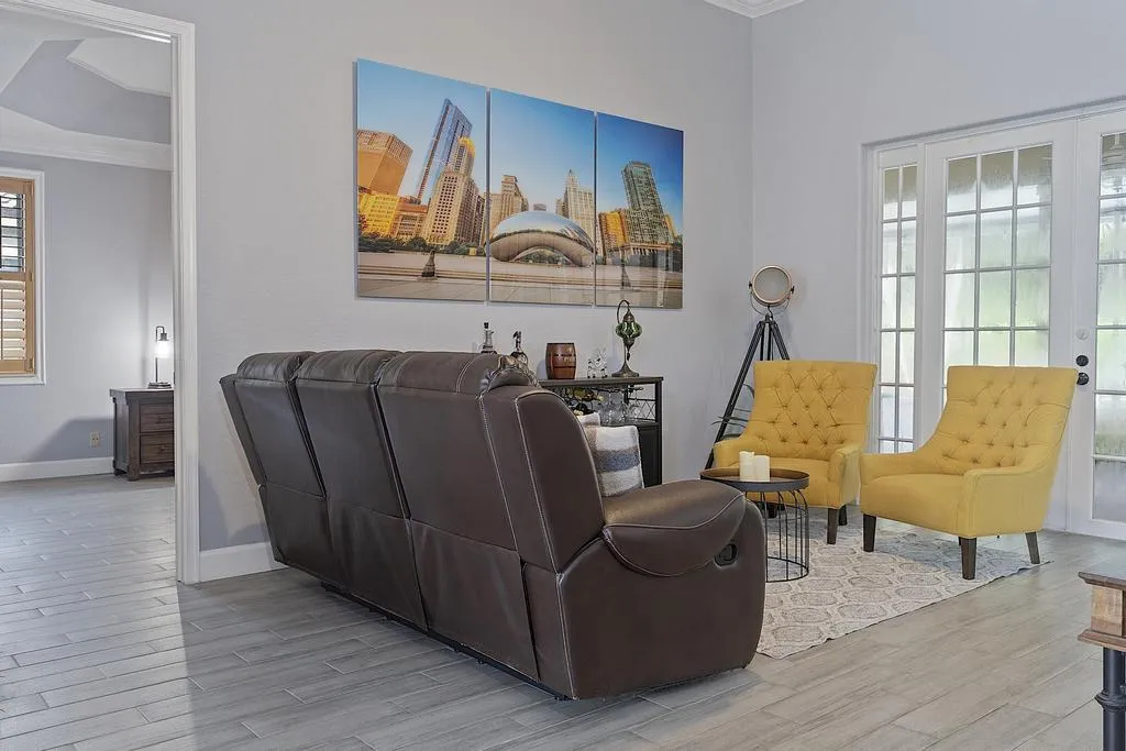 5734 NW 50th Dr - - 554