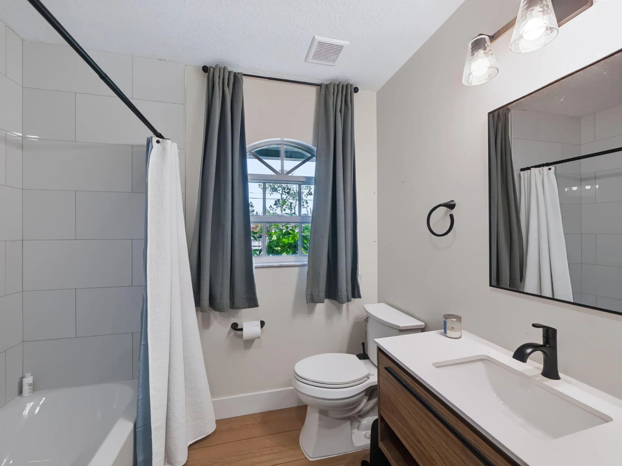 14-web-or-mls-14366-76th-rd-n-the-acreag