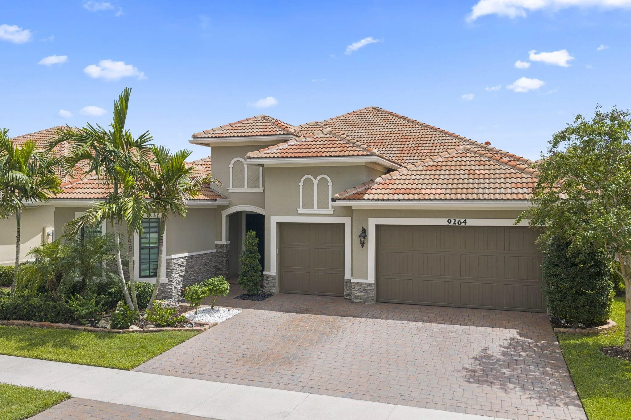 9264 Porto Way - 53.jpg-SMALL