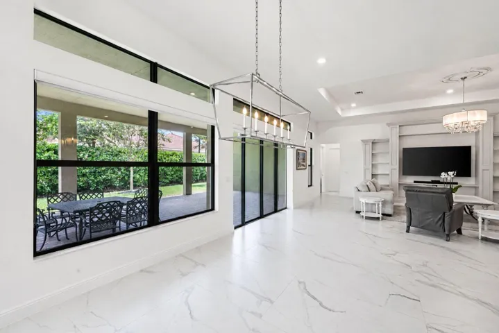 Informal Dining / Greatroom