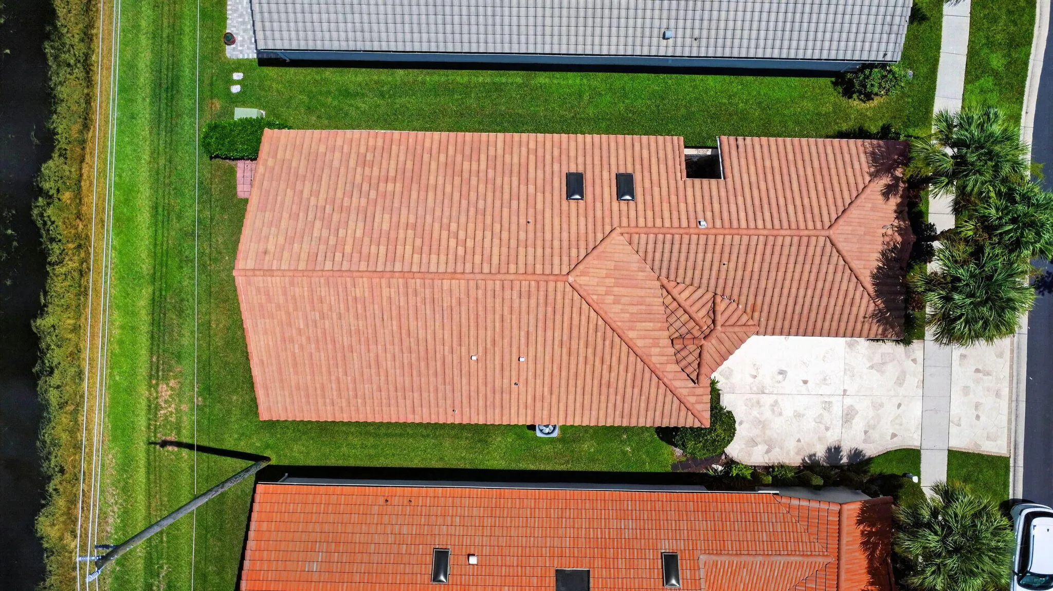 Gorgeous newer roof