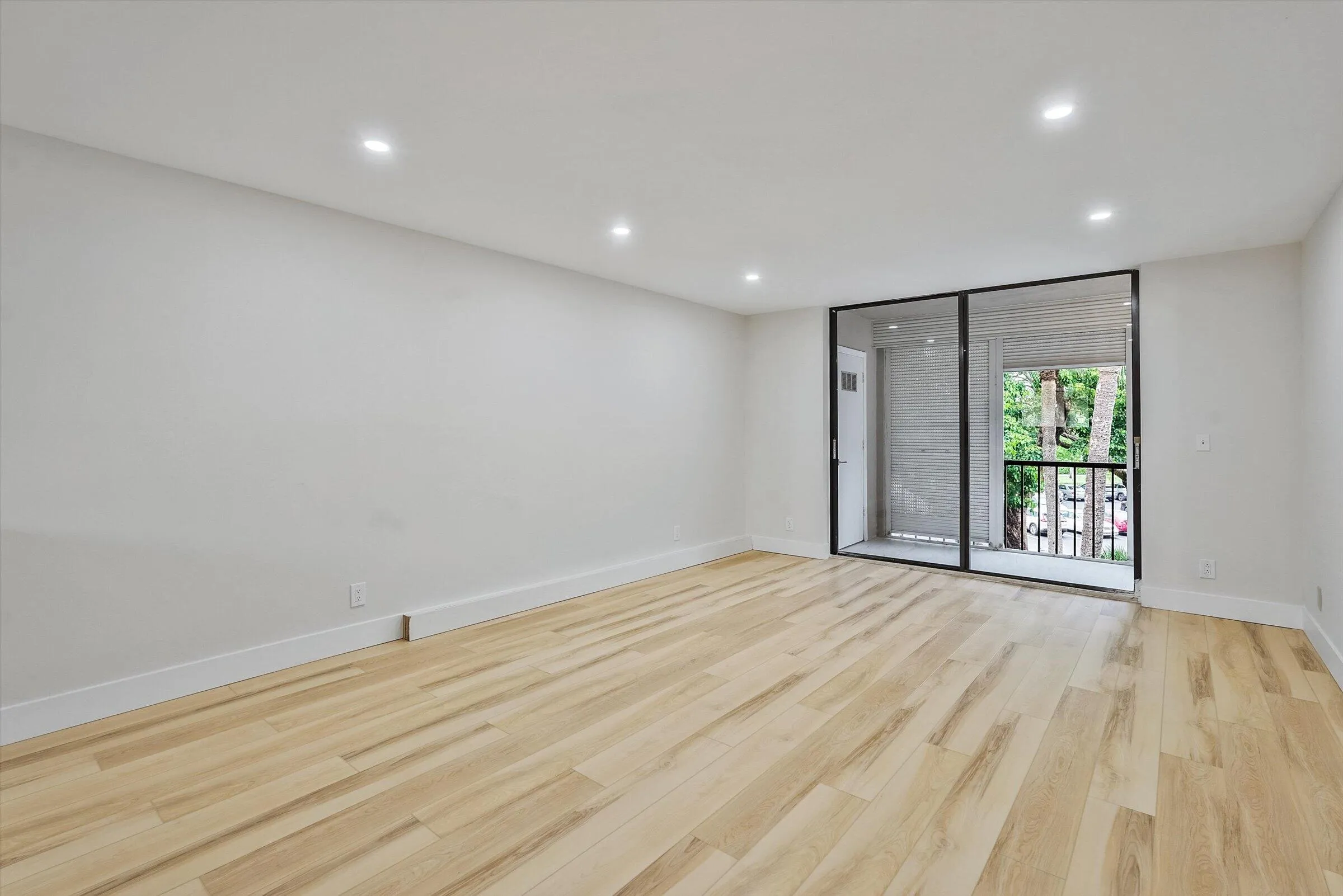 09-5220 Las Verdes Circle Unit 321-9