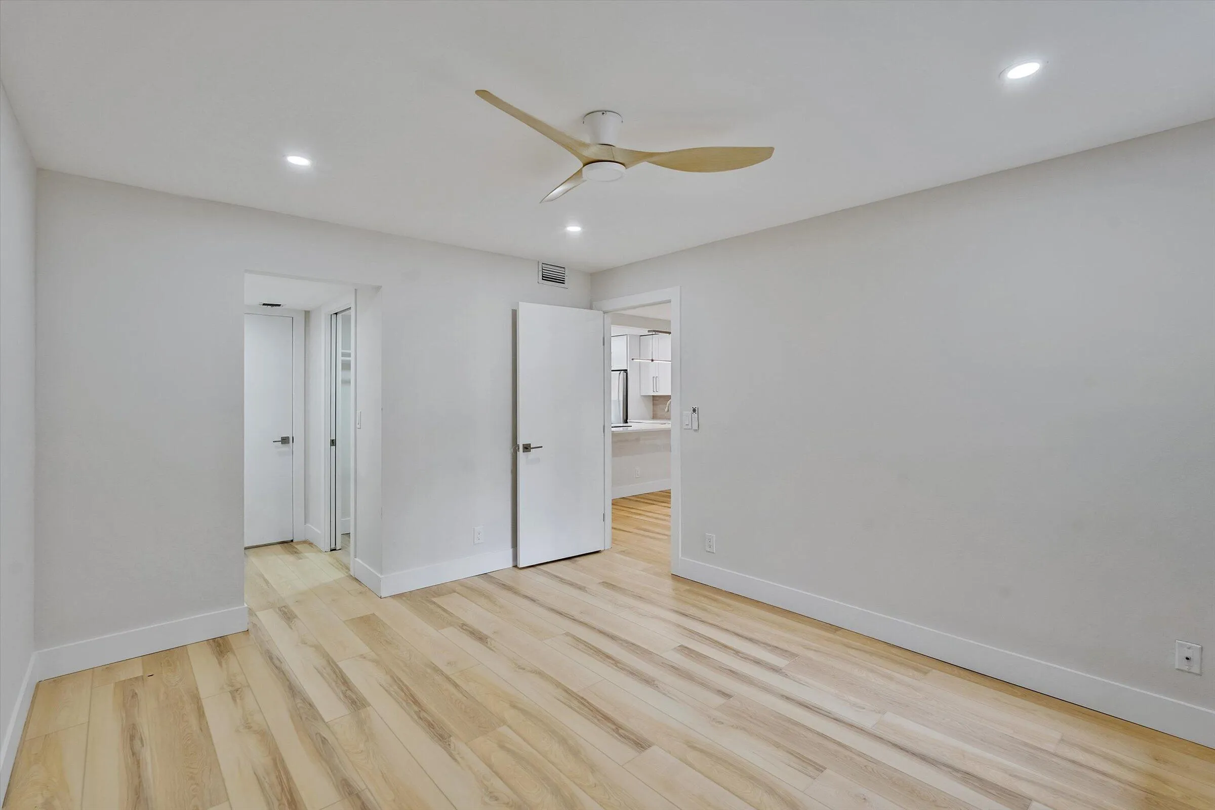 17-5220 Las Verdes Circle Unit 321-17