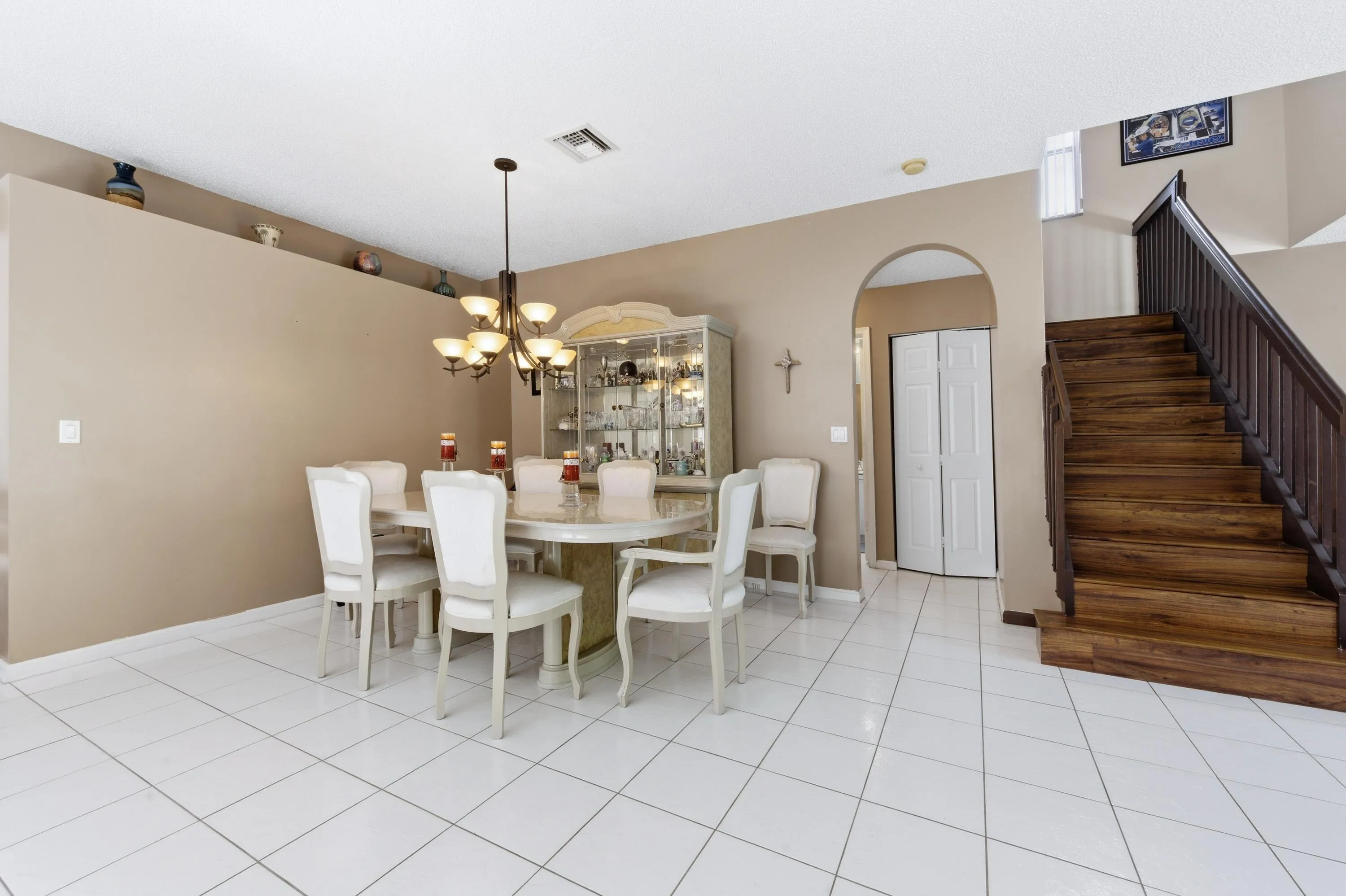 2430_Westmont_Dr_RPB_011
