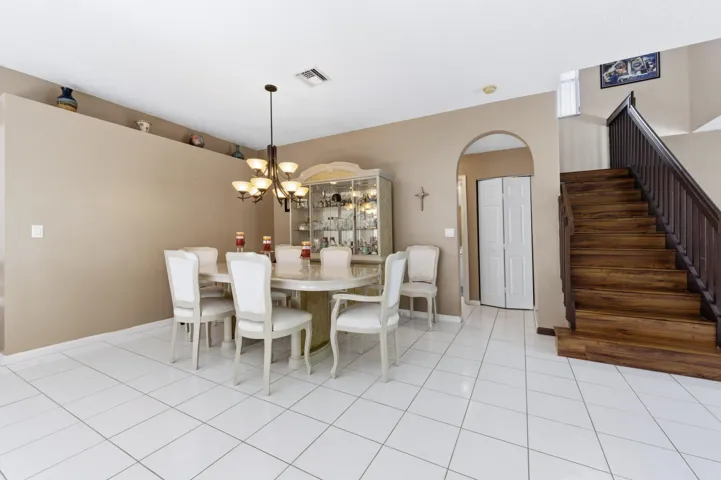 2430_Westmont_Dr_RPB_011