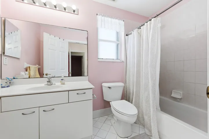 2430_Westmont_Dr_RPB_016