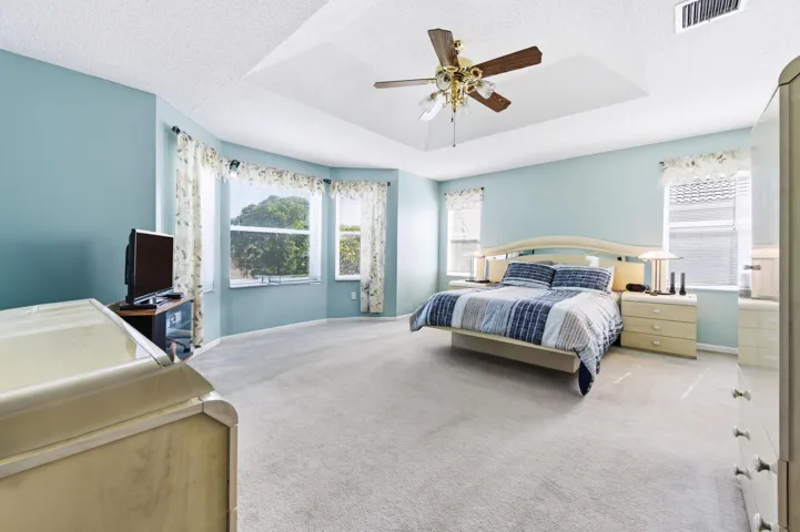 2430_Westmont_Dr_RPB_018