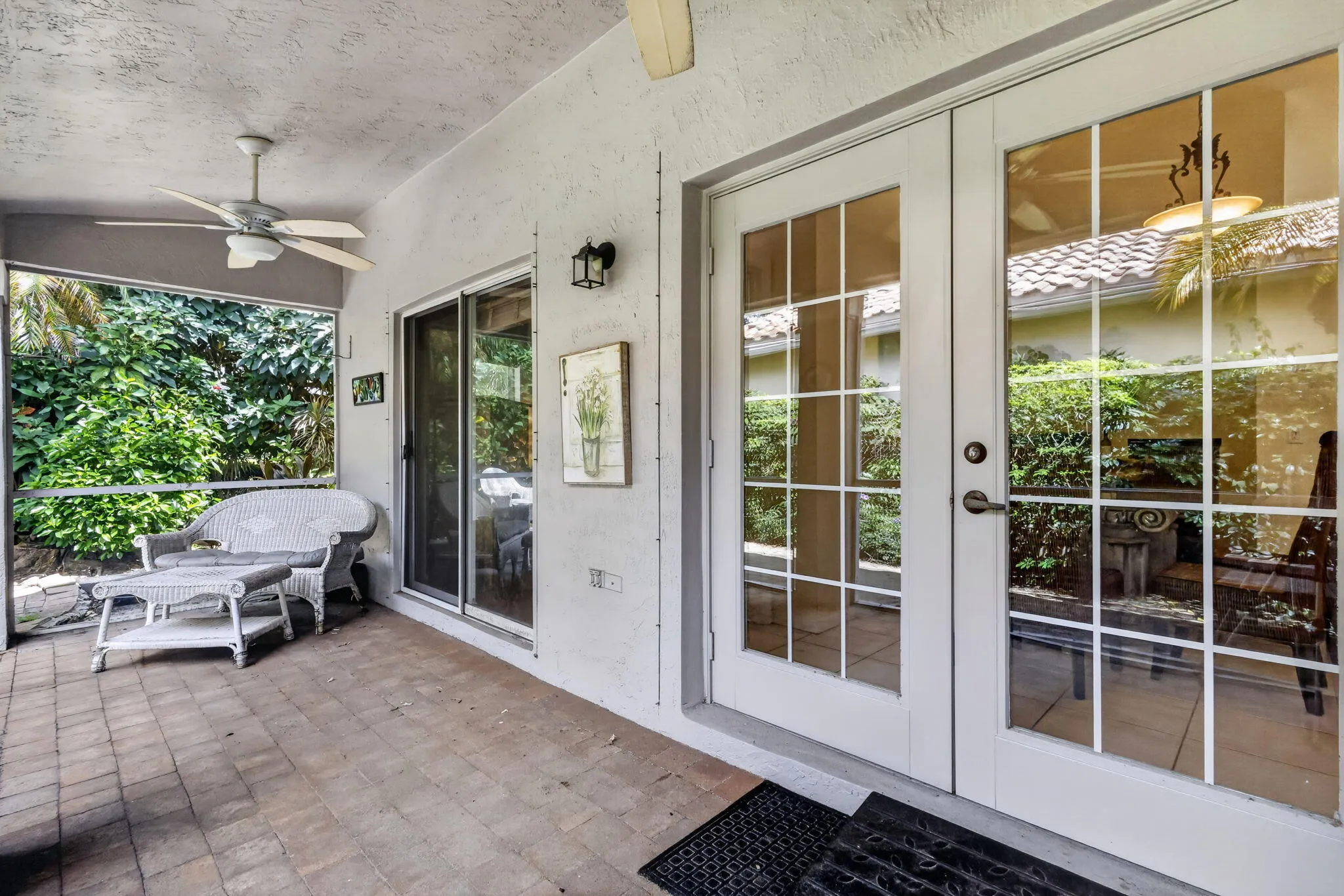 French doors to Lanai